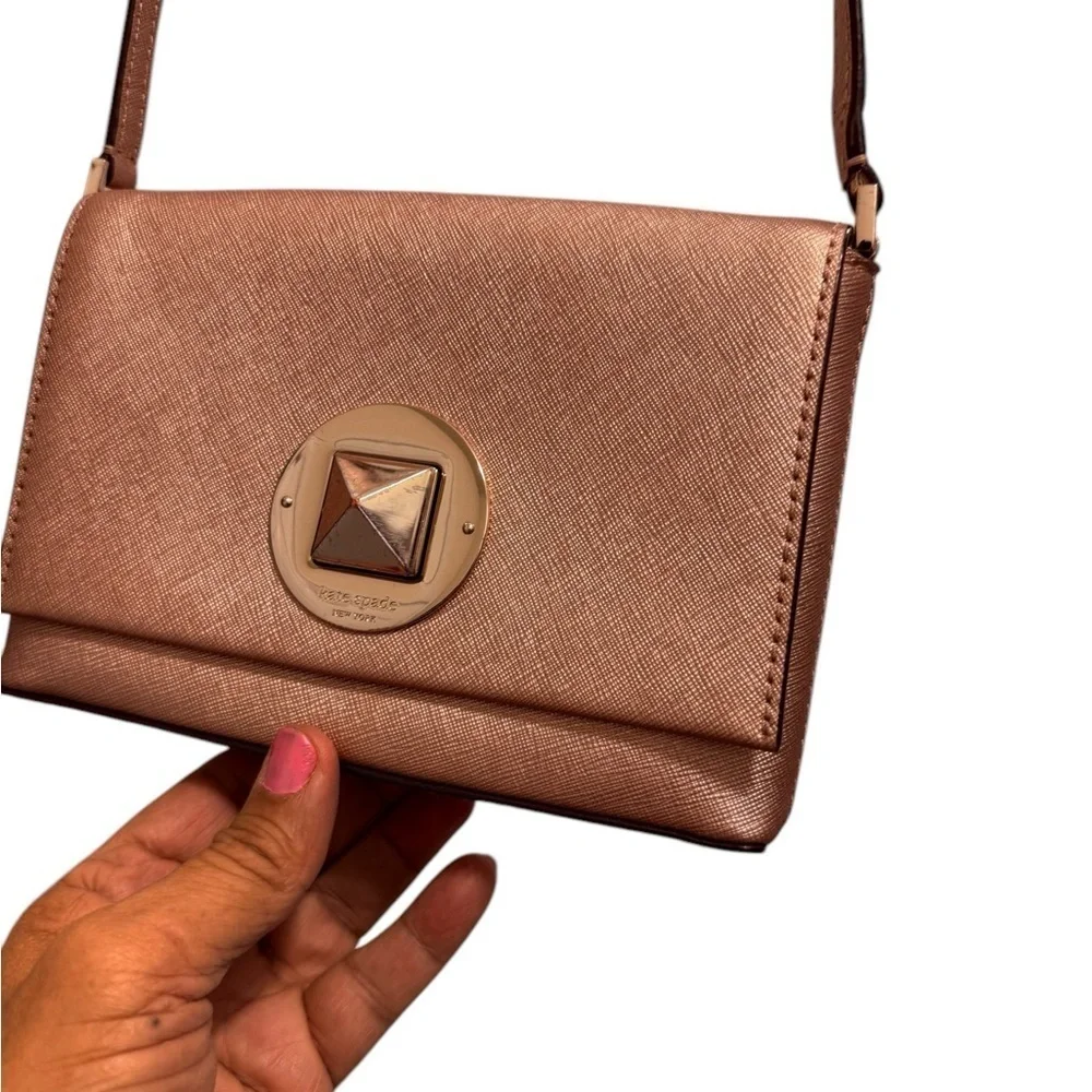 Elegant Kate Spade Newbury Land  Rose Gold Leather Cross Body Bag